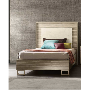 LUCE LIGHT Włoskie łóżko z tapicerowanym zagłówkiem King size 180/200 x 200cm / Adora