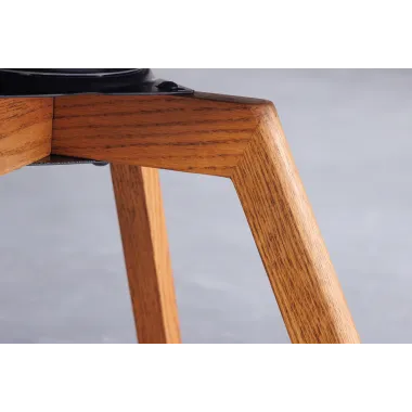 Invicta Krzesło BALTIC obrotowe 360° beżowe Bouclé 61cm / 44199