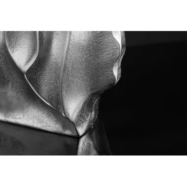 Invicta Wazon LIQUID efekt uderzenia młotka Srebrny 25cm / 44879